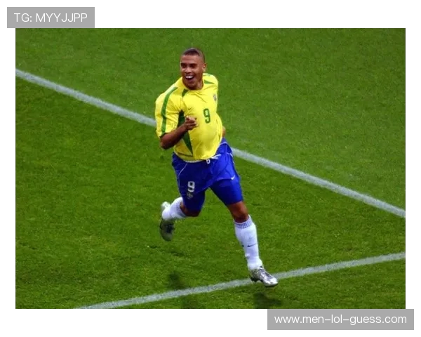 激情四溢！顶级足球球星超燃时刻30秒混剪，让你感受速度与力量的完美碰撞