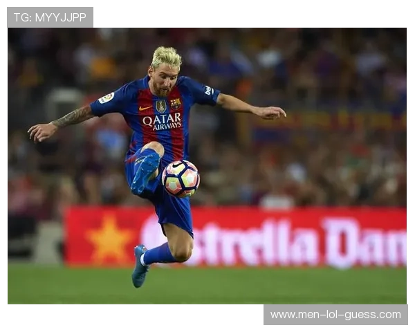 用球顶足球的球星是谁 盘点那些以头球绝技闻名的传奇人物