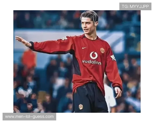 足球场上红色球星的传奇之路与不朽荣光